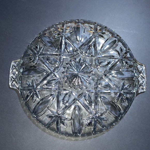 Vintage Round Glass Serving Tray Handles Glassware - Picture 6 of 6